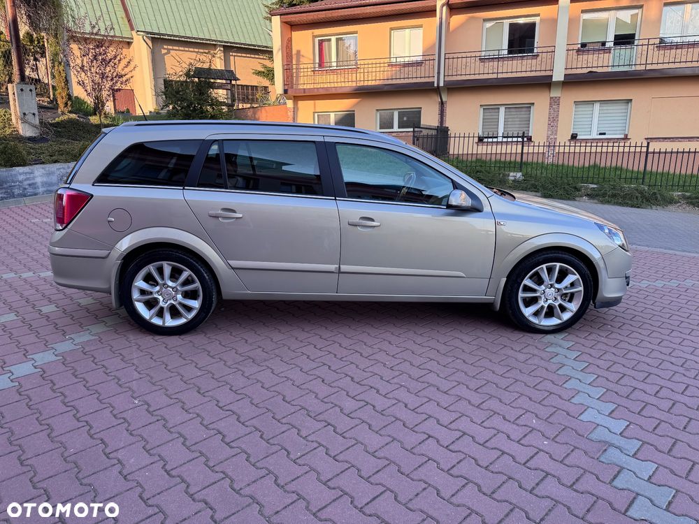 Opel Astra 2.0 Turbo Cosmo - 7