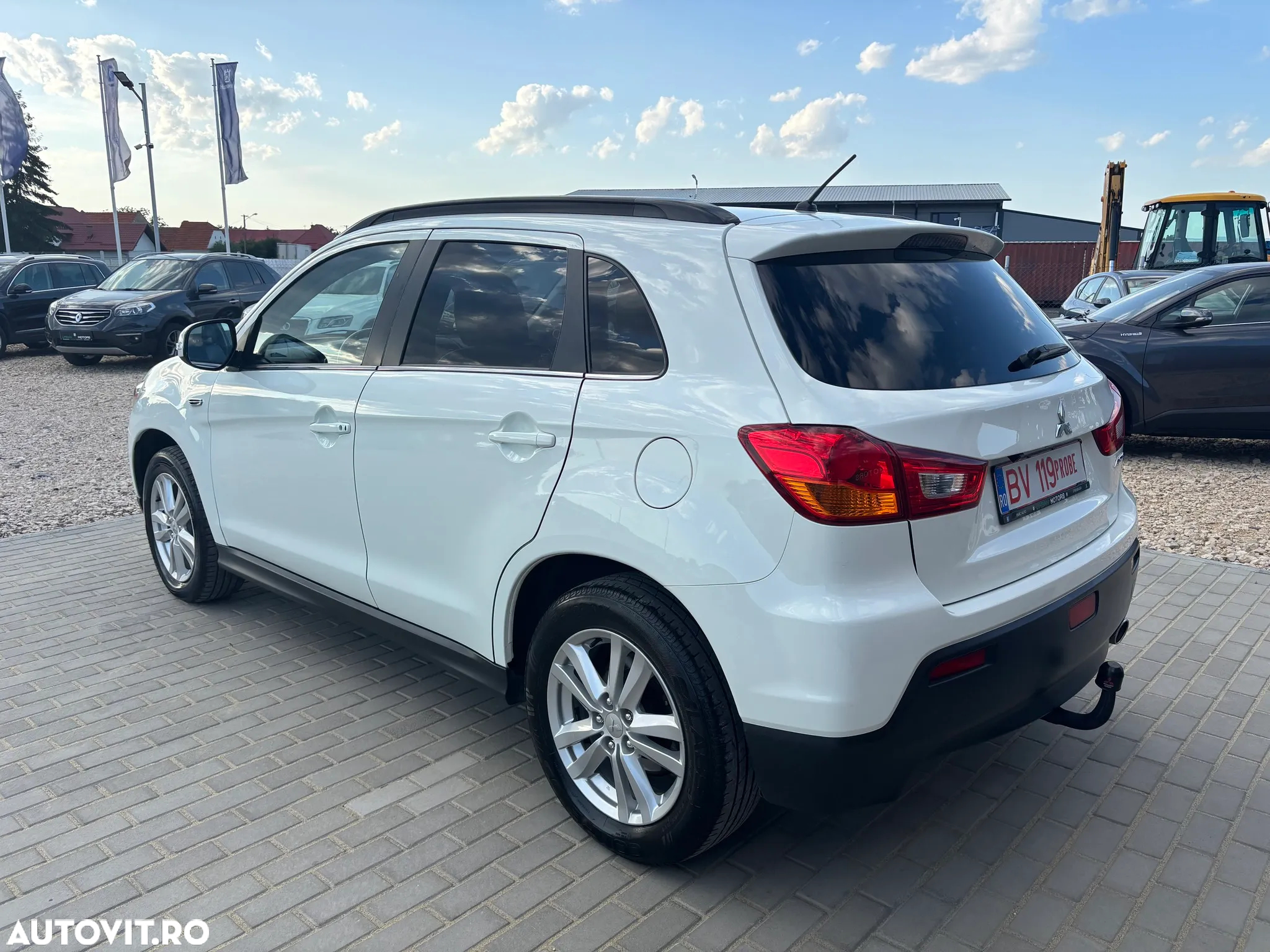Mitsubishi ASX 1.8 DI-D 4WD Instyle - 16