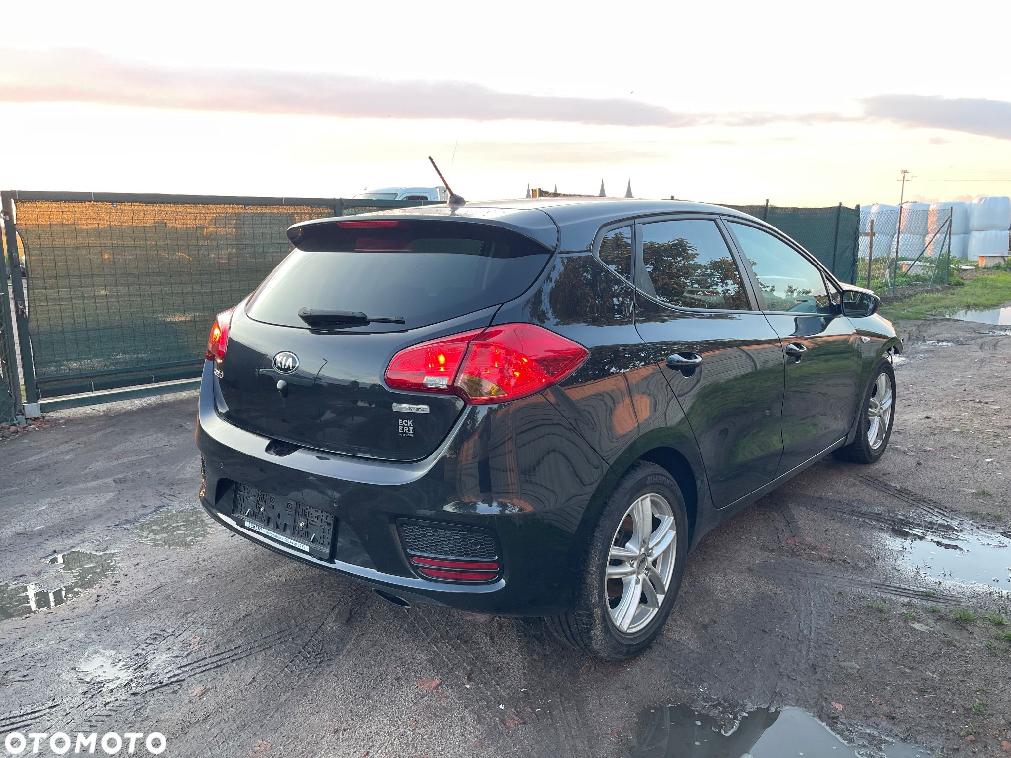 Kia Ceed 1.0 T-GDI 100 ISG Dream Team Edition - 1