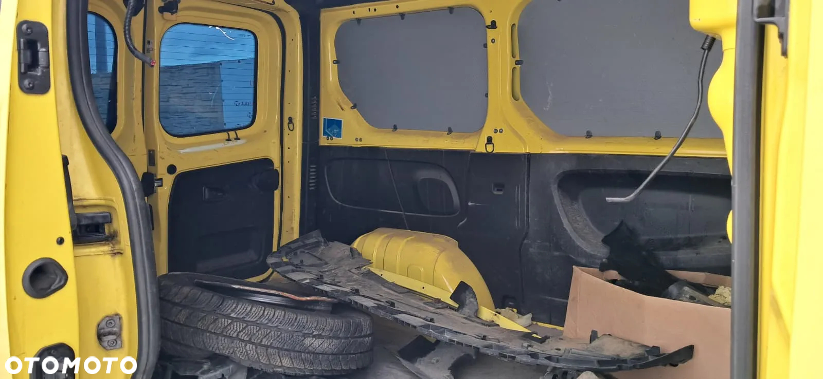 Nissan NV300 - 20