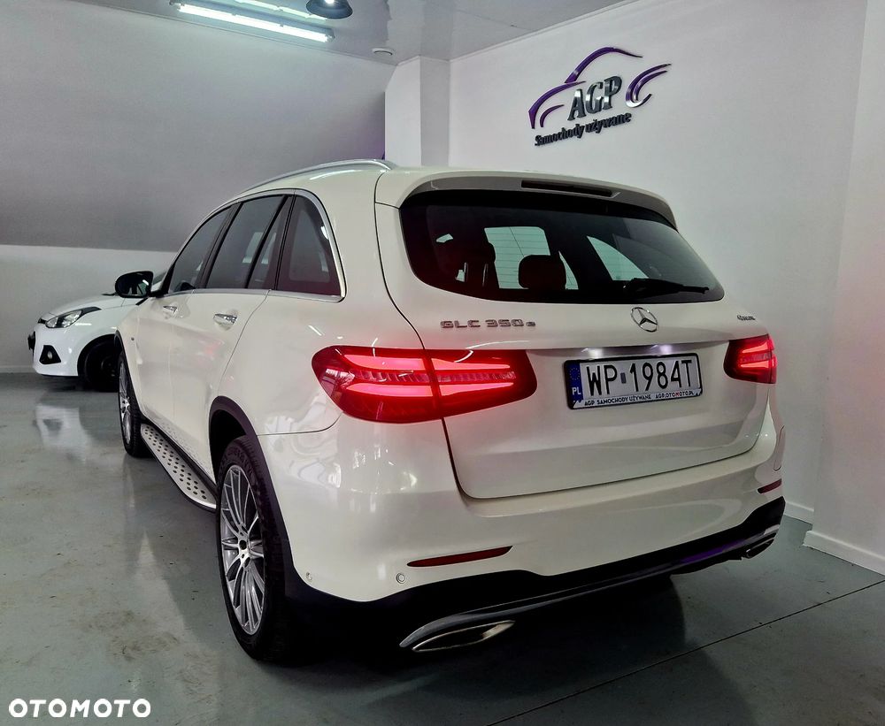 Mercedes-Benz GLC - 12