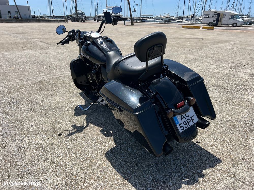 Harley-Davidson Road - 14