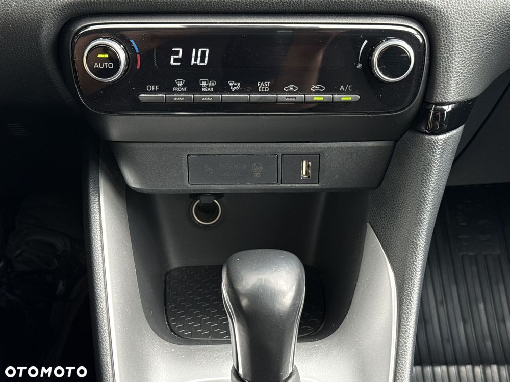 Toyota Yaris Hybrid 1.5 Comfort - 17