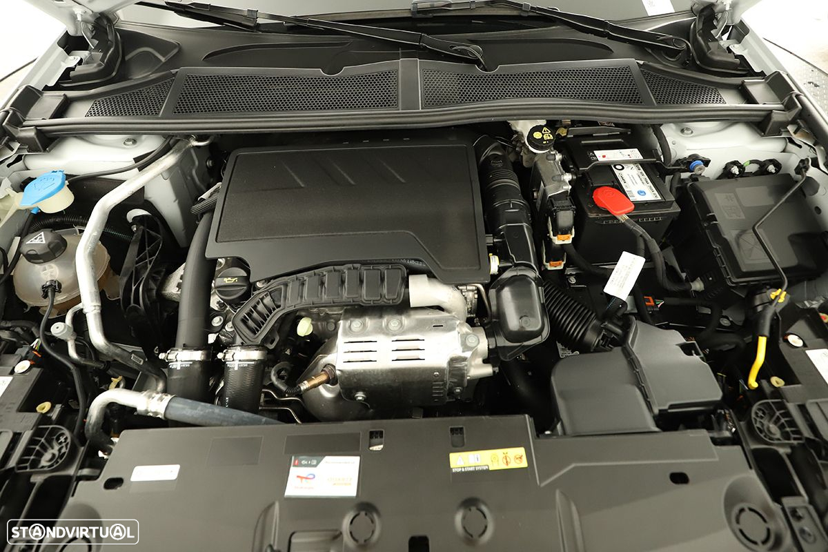 Peugeot 308 SW 1.2 PureTech GT EAT8 - 24