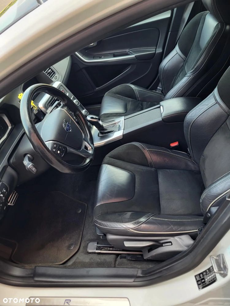 Volvo V60 D4 Drive-E R-Design Momentum - 8