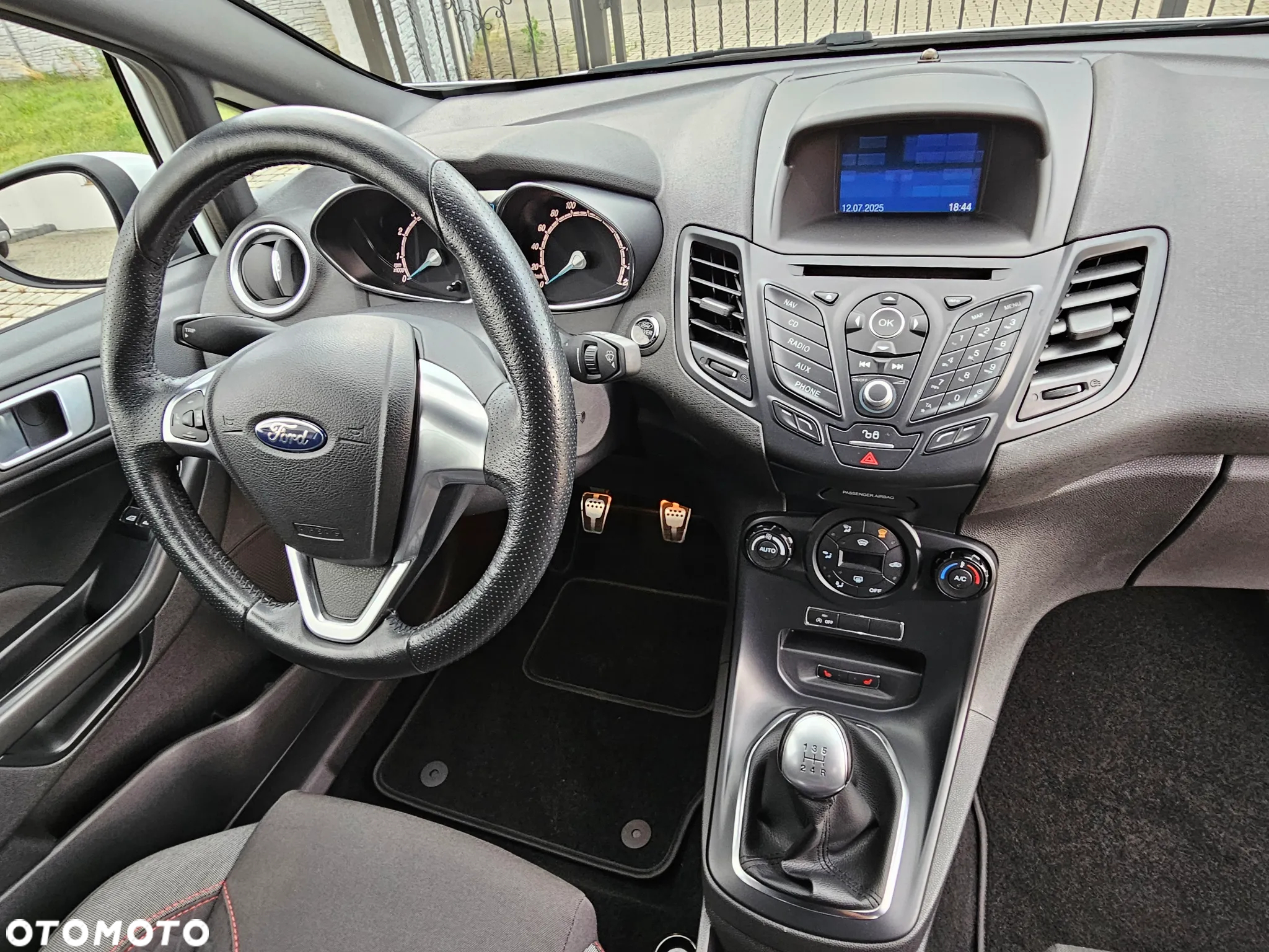 Ford Fiesta 1.0 EcoBoost S&S ST-LINE X - 7