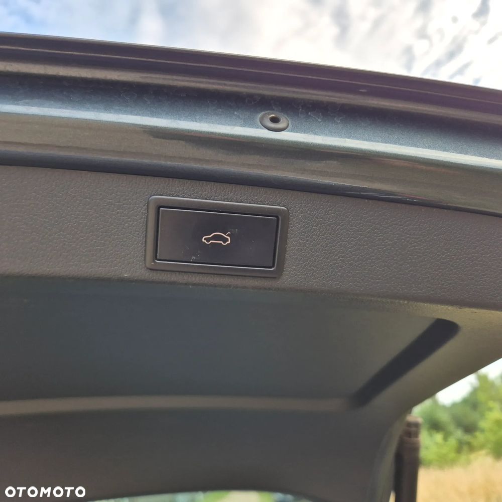 Skoda Octavia 2.0 TDI 4x4 DSG Scout - 26