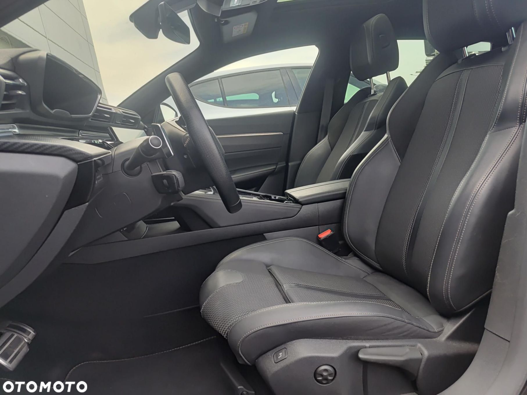 Peugeot 508 1.6 PureTech GT S&S EAT8 - 16
