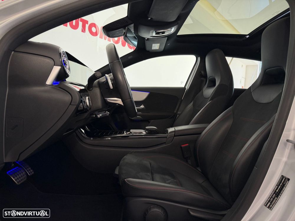 Mercedes-Benz A 250 e AMG Line - 12