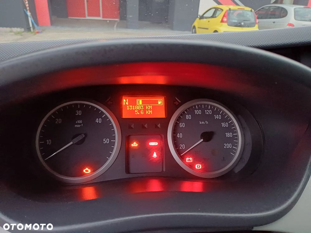 Opel Vivaro - 23