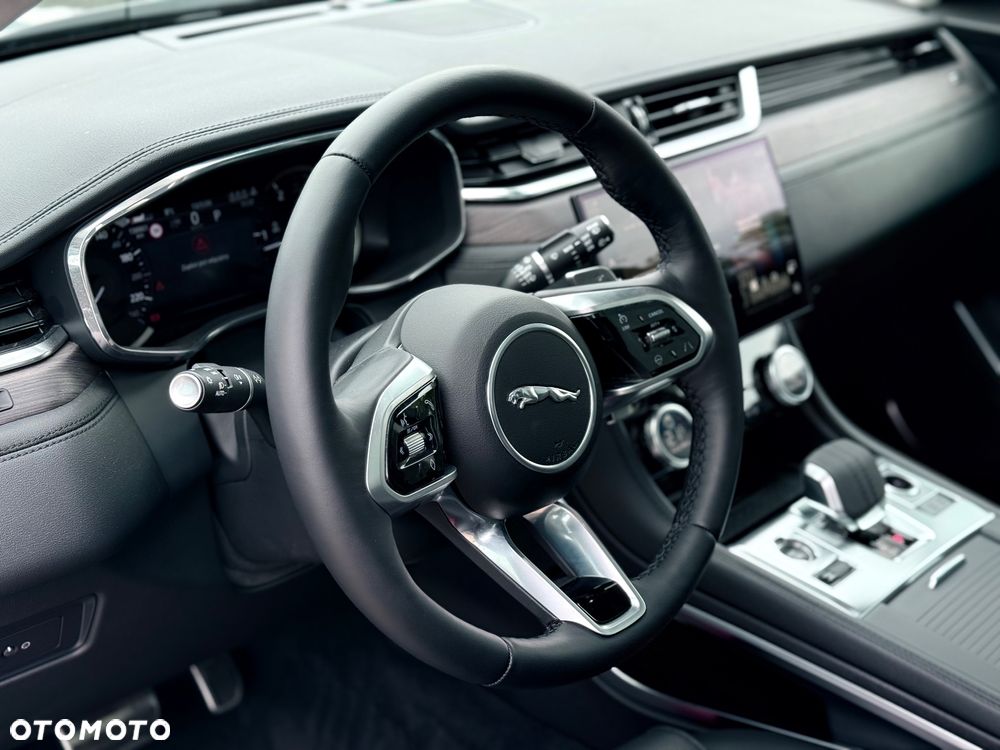 Jaguar F-Pace 2.0 D200 mHEV AWD SE - 17