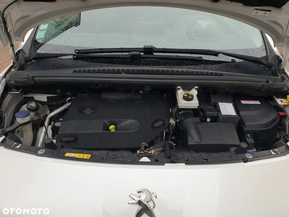 Peugeot 3008 HDi 150 Allure - 21