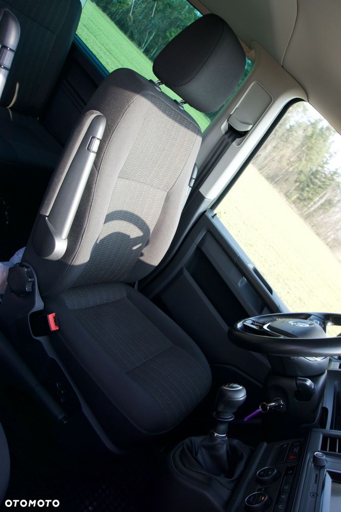 Volkswagen Caravelle 2.0 TDI L2 Highline - 26