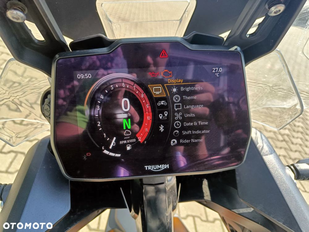Triumph Tiger - 9