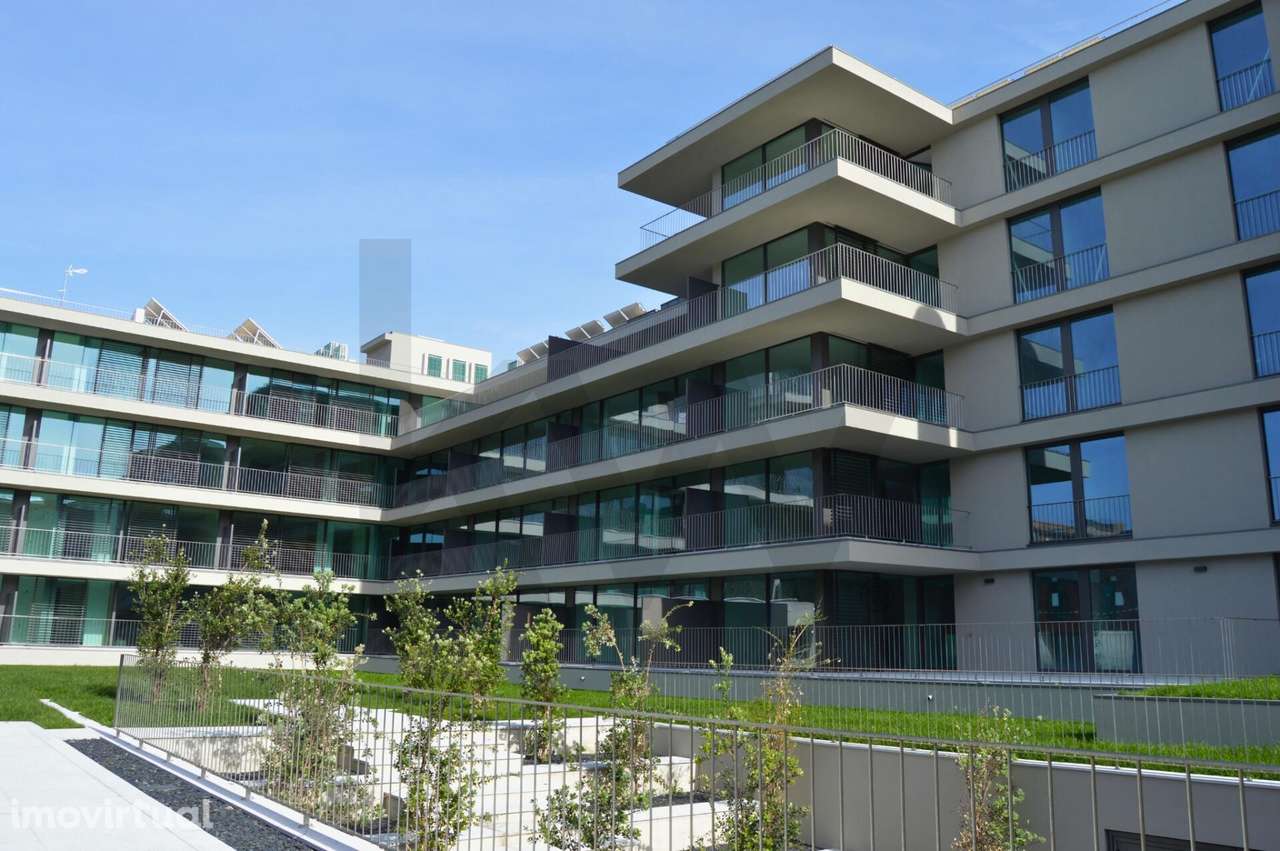 Moradia em Matosinhos Sul - T3 de luxo como novo em condomínio fechado - Grande imagem: 2/21