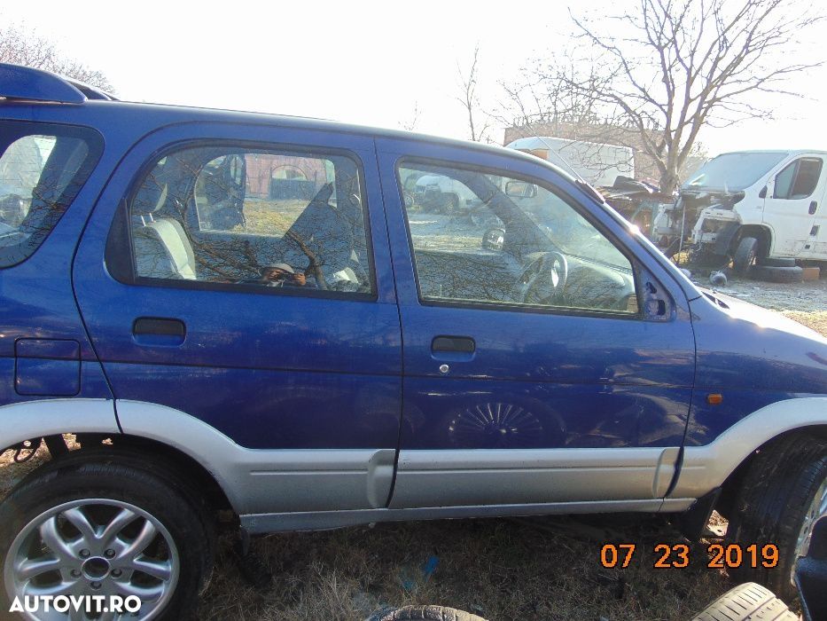 Usa Daihatsu Terios usi fata spate Terios Dezmembrez Terios 1.3 - 4