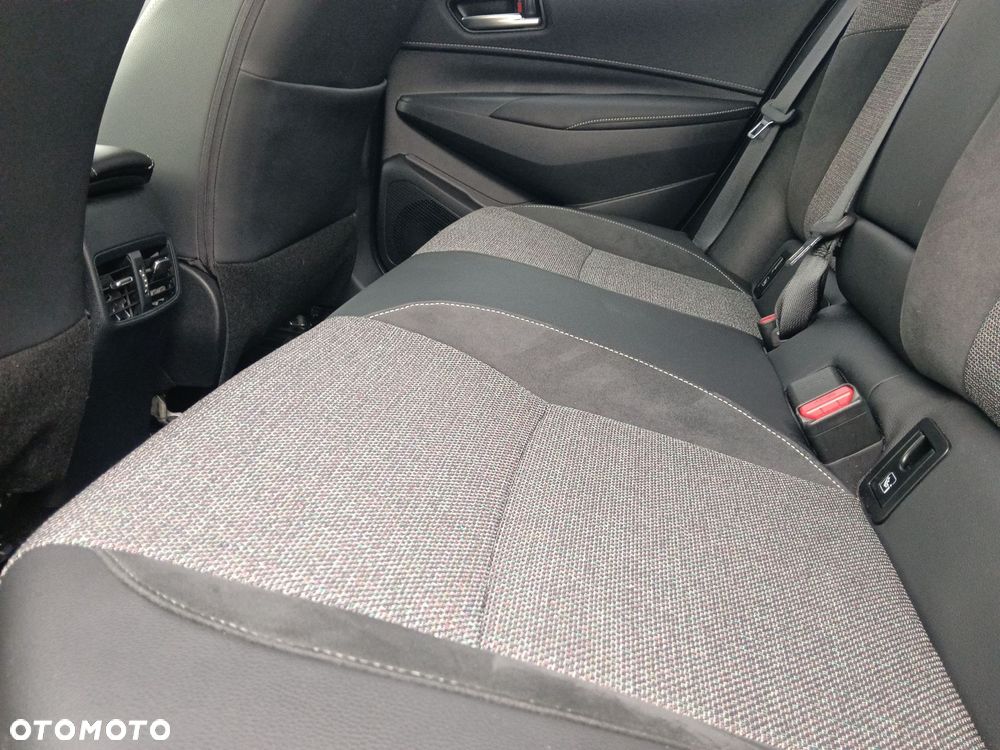 Toyota Corolla 1.8 Hybrid Style - 14