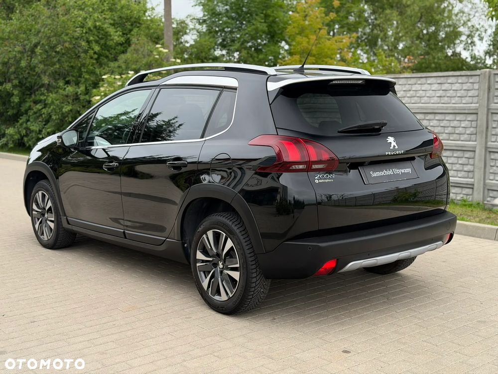 Peugeot 2008 1.2 PureTech Allure S&S - 6