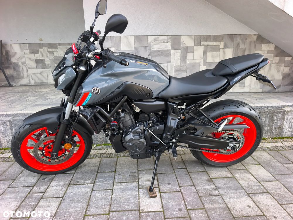 Yamaha MT - 17