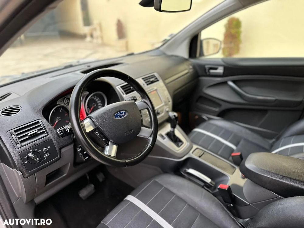Ford Kuga - 9