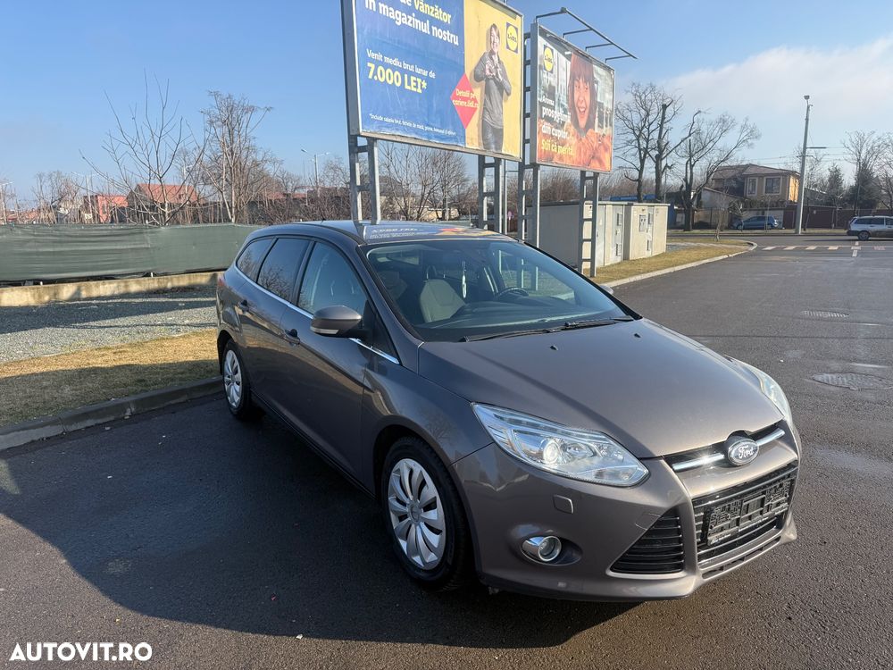 Ford Focus 2.0 TDCI DPF Powershift Titanium - 4