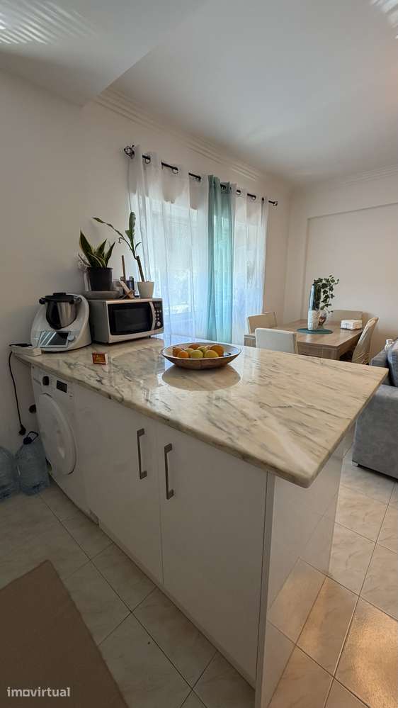 T2 com 1 casa de banho em Vale Flores, pronto a habitar - Grande imagem: 5/22