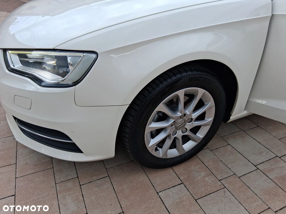 Audi A3 Sportback 1.4 TFSI Attraction - 23