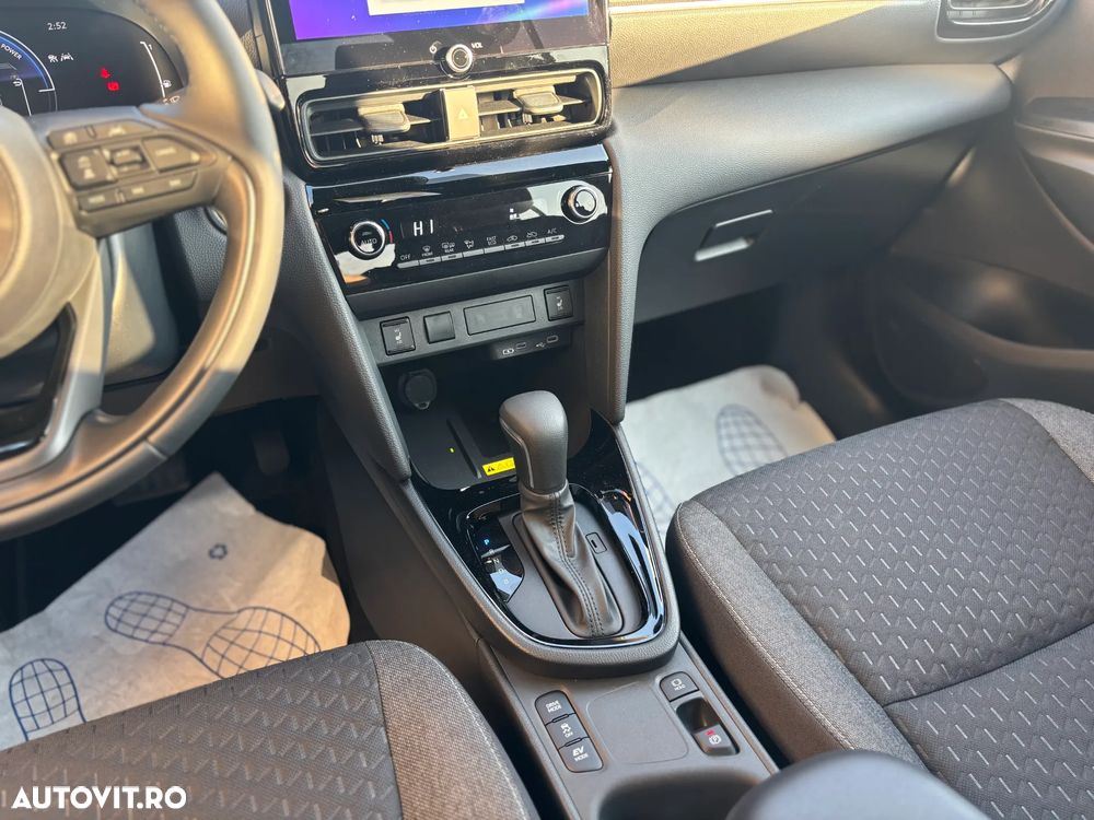 Toyota Yaris Cross 1.5 VVT-i HSD 4x2 Dynamic - 19