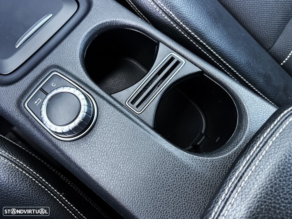 Mercedes-Benz GLA 200 CDi Urban Aut. - 31