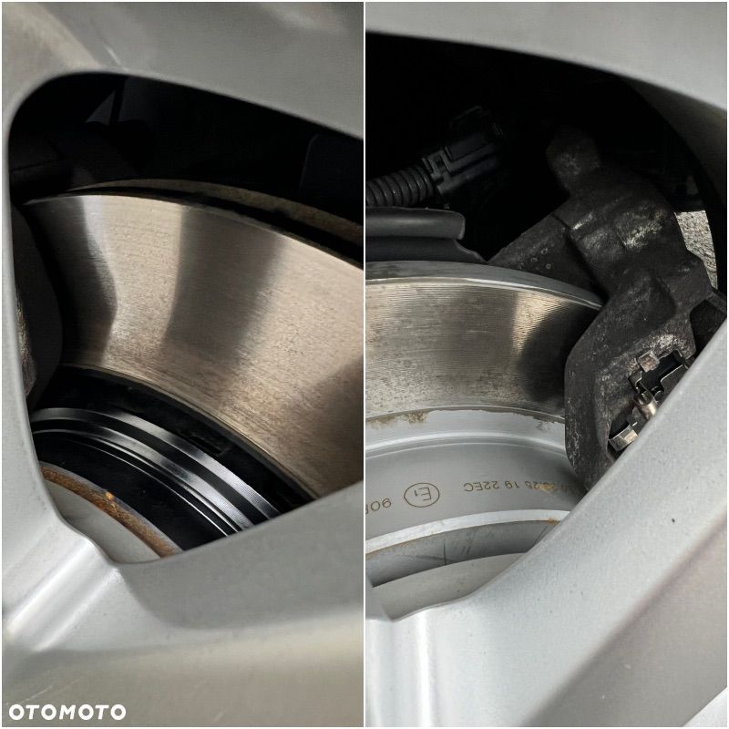 Toyota Camry 2.5 Hybrid Comfort CVT - 37