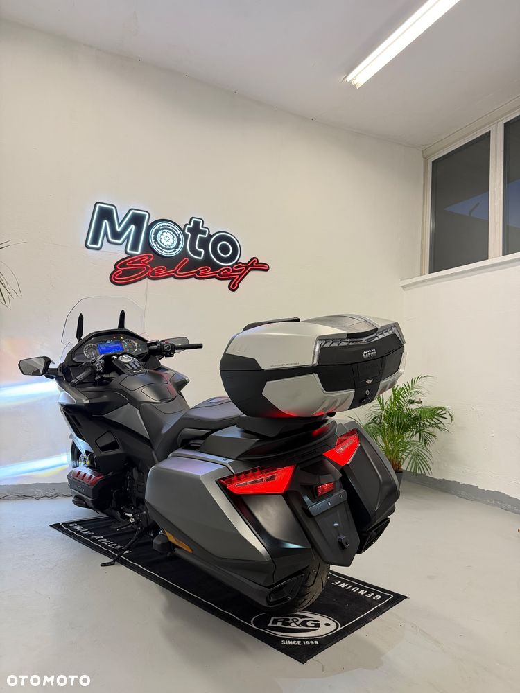 Honda GL - 10