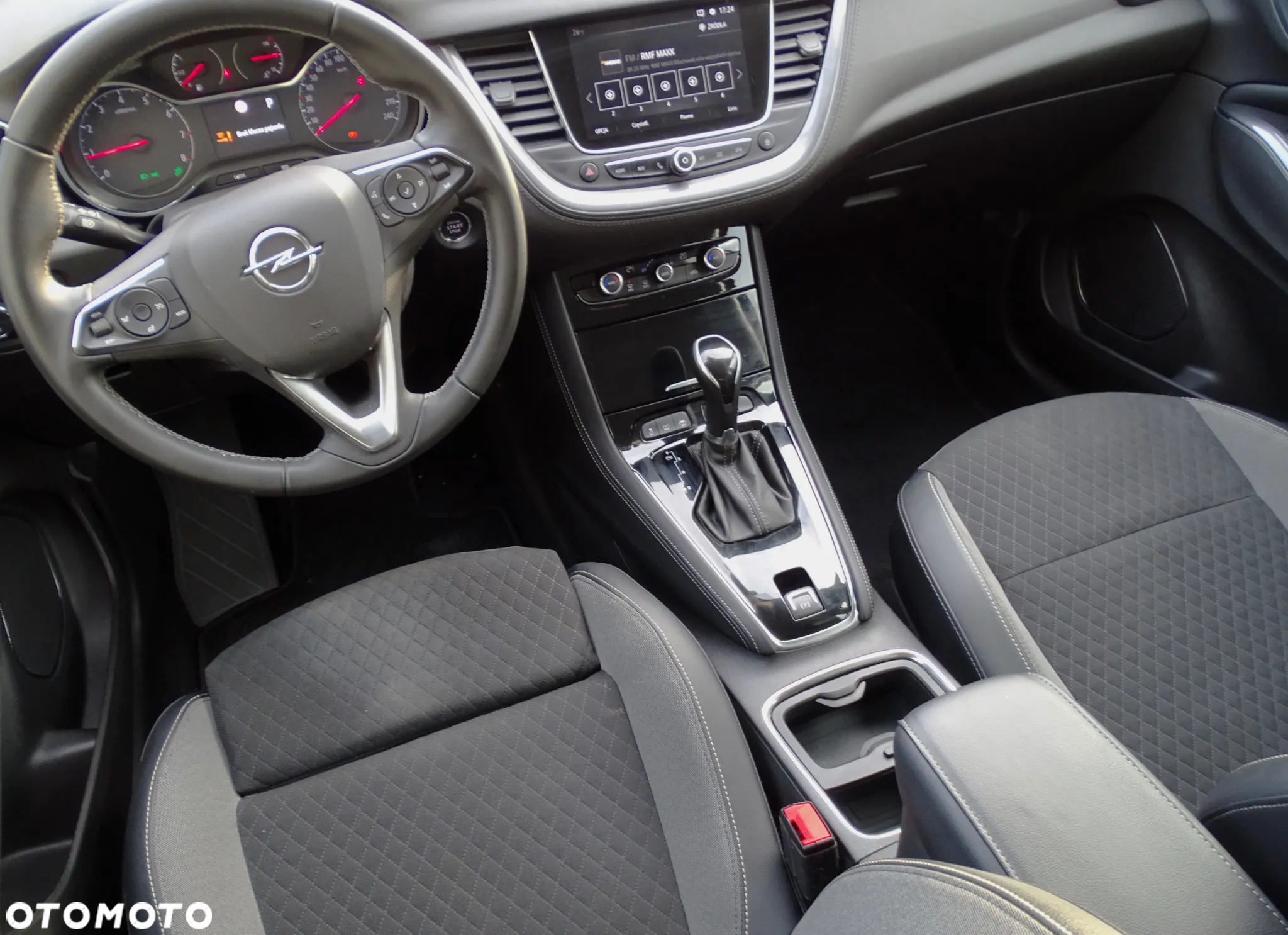 Opel Grandland X - 16