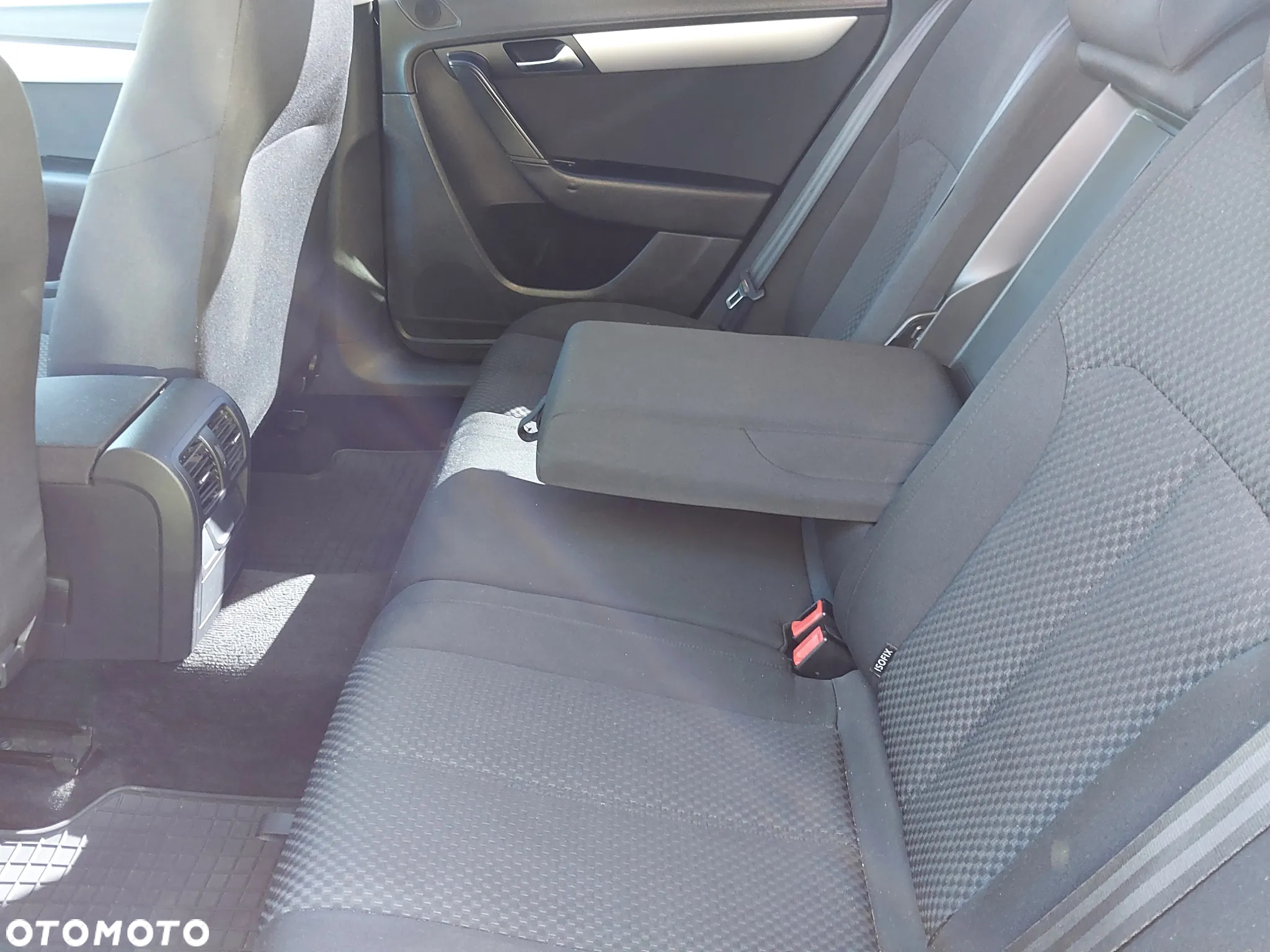 Volkswagen Passat 2.0 TDI Trendline - 10