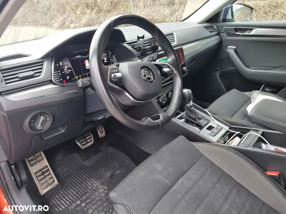 Skoda Superb Combi 2.0 TDI 4X4 DSG Scout - 4