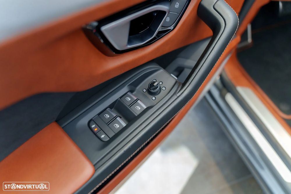 Lamborghini Urus 4.0 V8 - 17