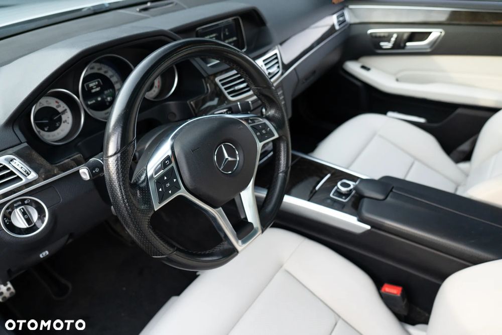 Mercedes-Benz Klasa E - 28