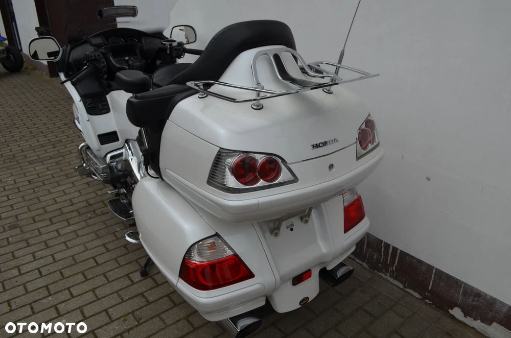 Honda GL - 28