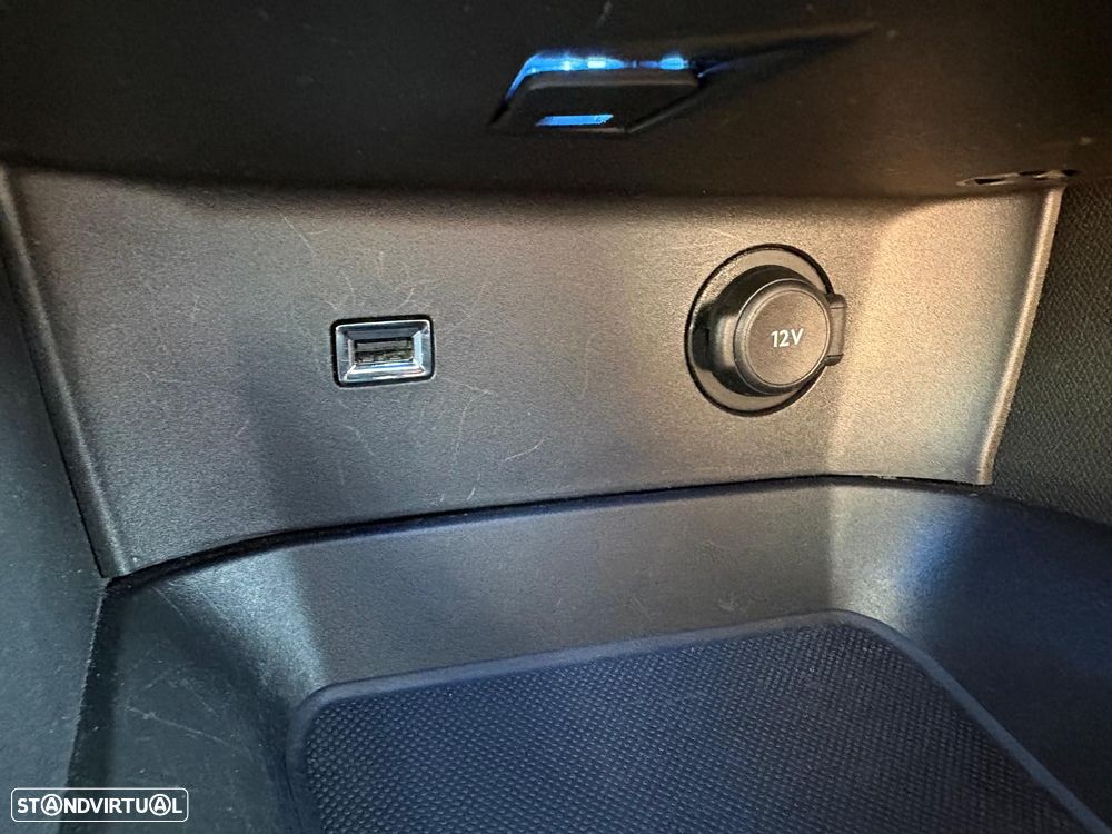 Peugeot 3008 BlueHDi 130 Stop & Start EAT8 GT Pack - 11