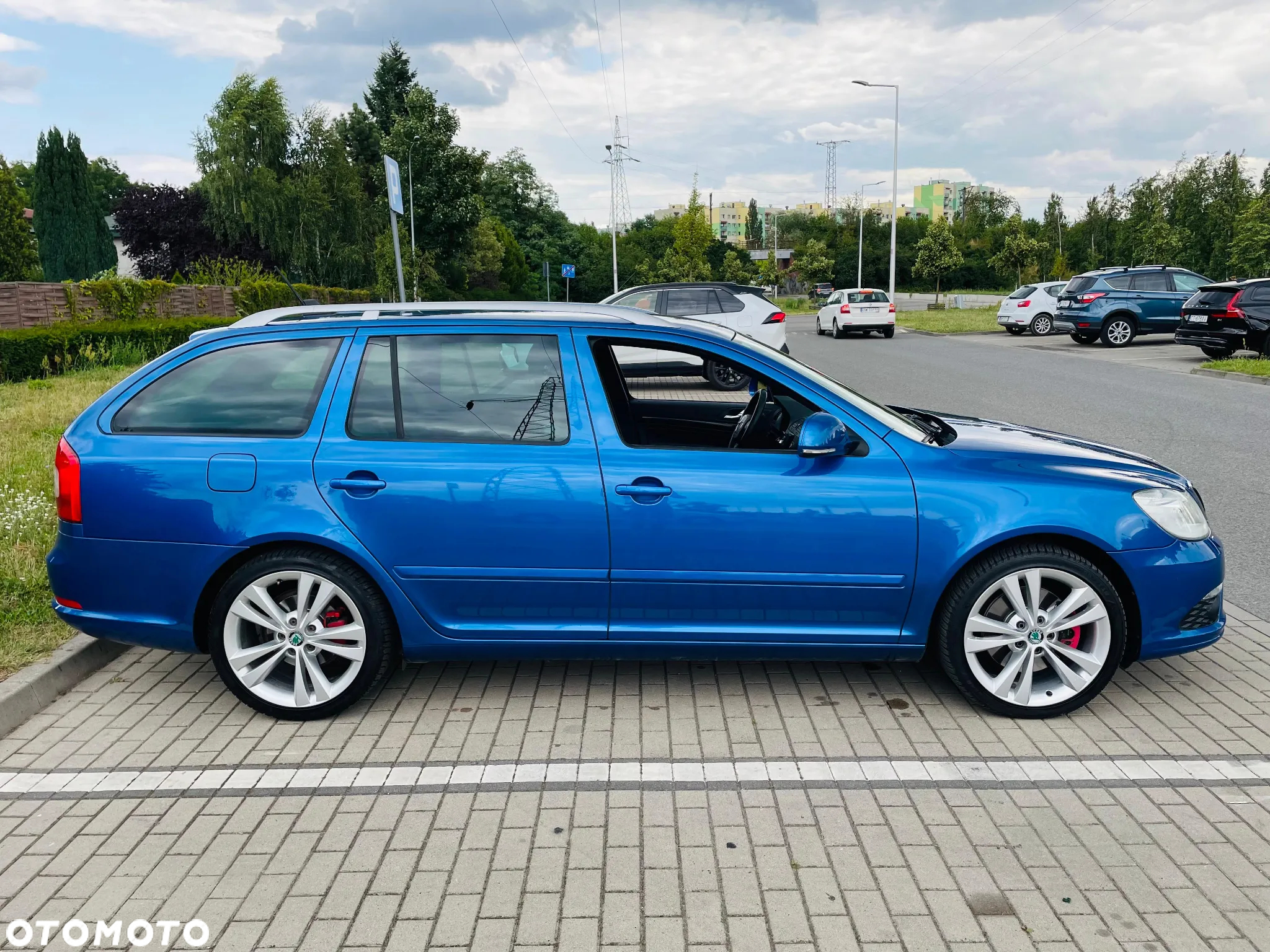 Skoda Octavia Combi 2.0 TDI CR DPF RS - 6