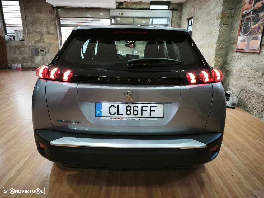 Peugeot e-2008 Active Pack - 5