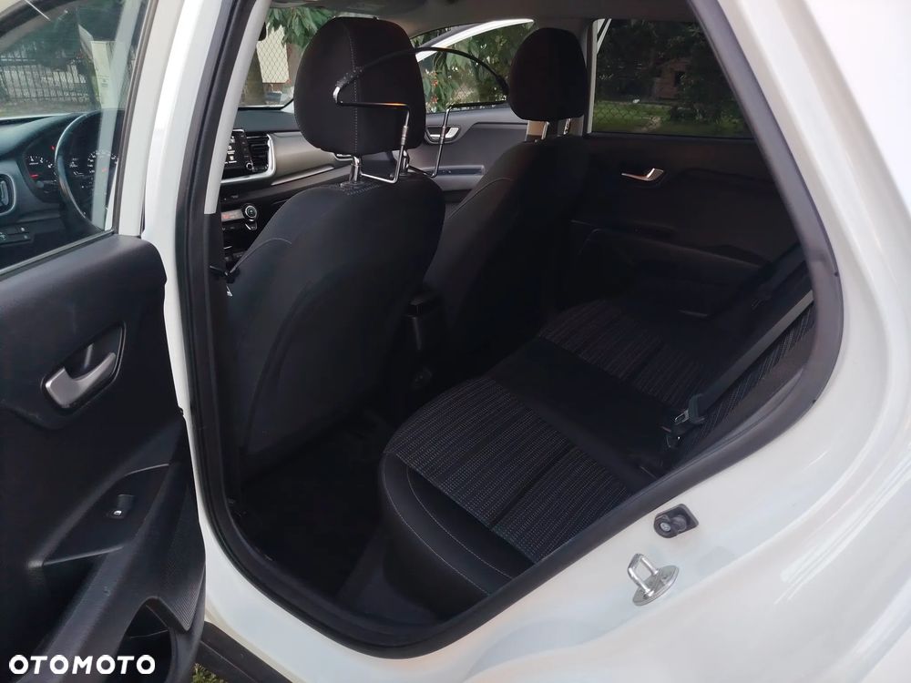 Kia Stonic 1.2 L - 15