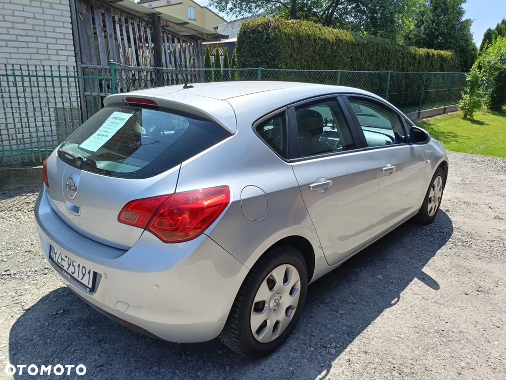Opel Astra - 3