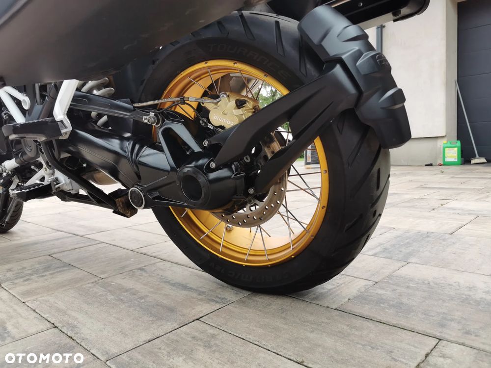 BMW R - 7