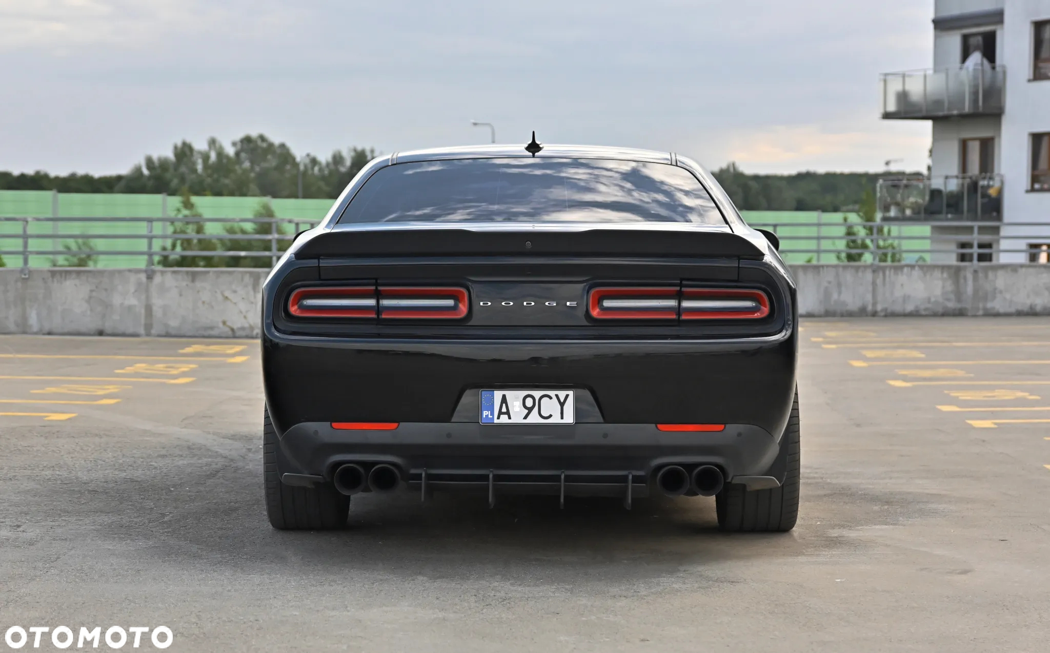 Dodge Challenger 6.4 Scat Pack - 8