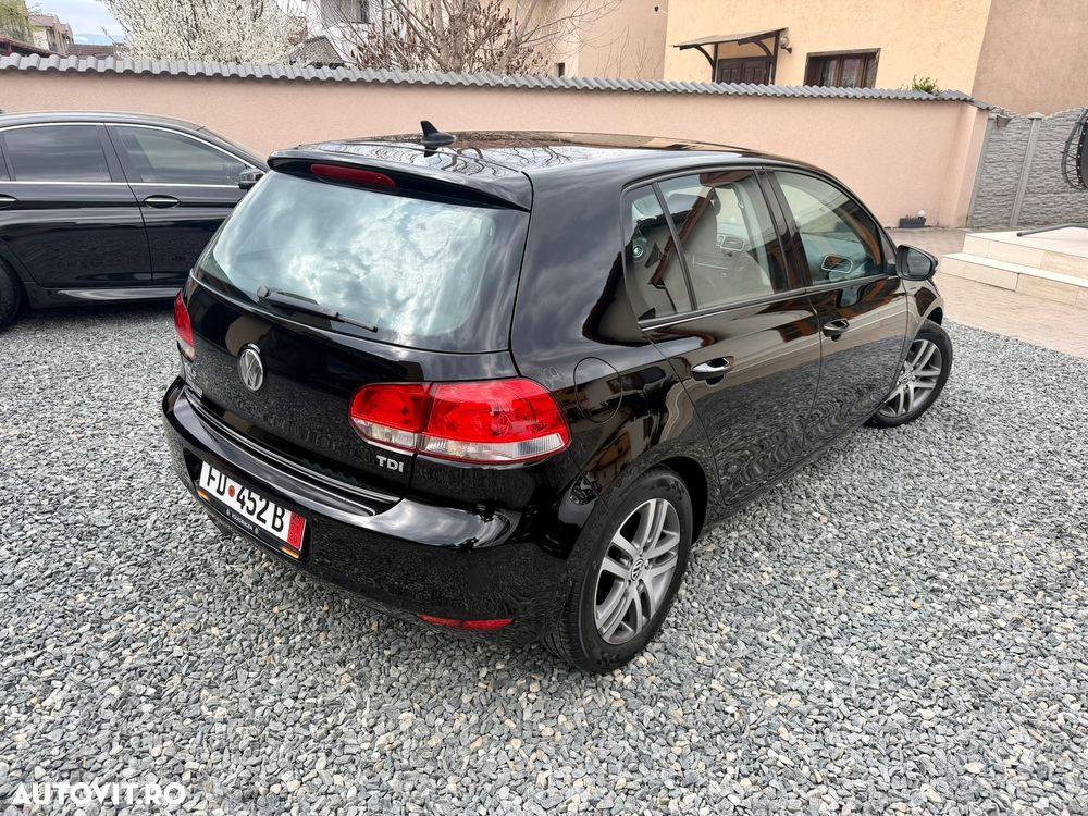 Volkswagen Golf 2.0 TDI DPF Comfortline - 4