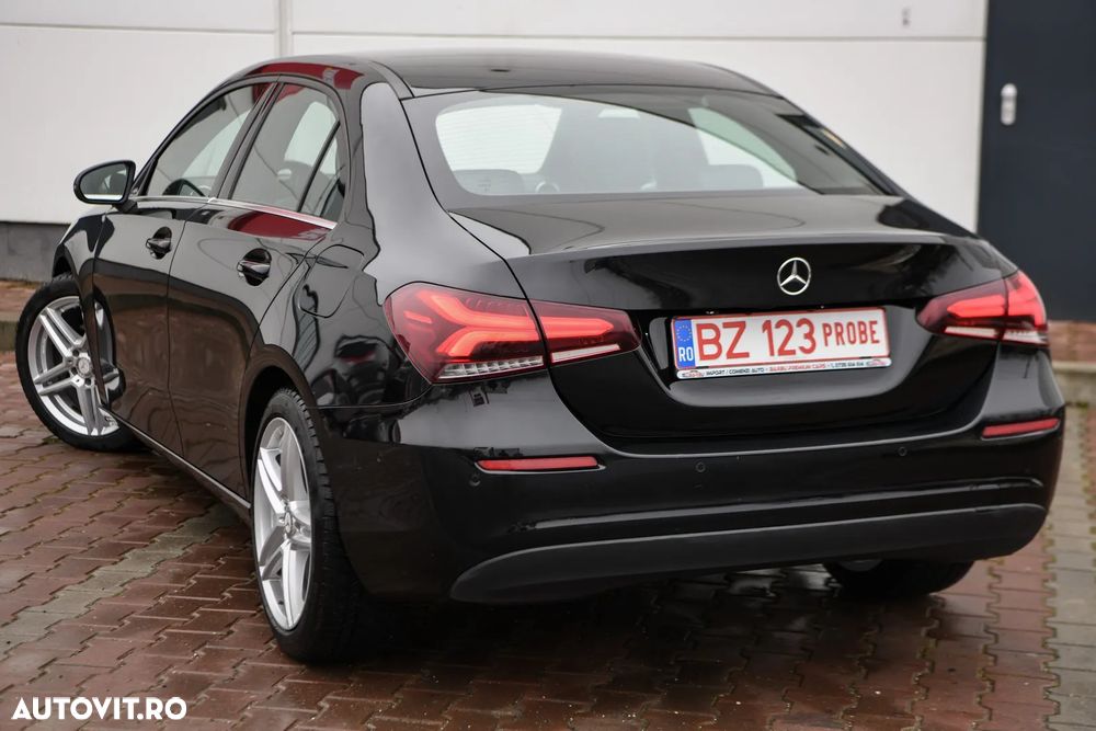 Mercedes-Benz A 180 d Sedan 7G-DCT - 36