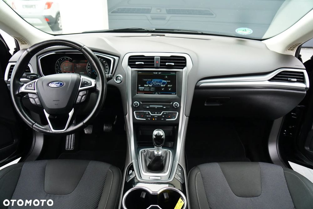Ford Mondeo 2.0 TDCi STart-Stopp Titanium - 32