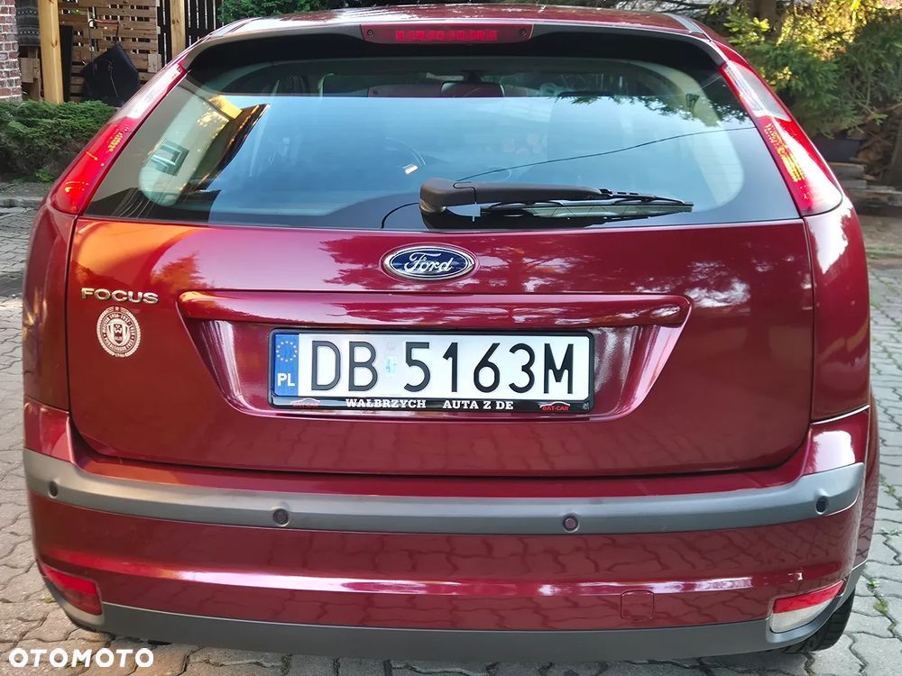 Ford Focus 1.6 16V Ghia - 6