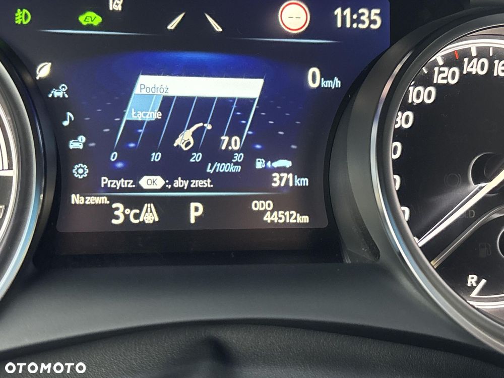 Toyota Camry 2.5 Hybrid Comfort CVT - 27