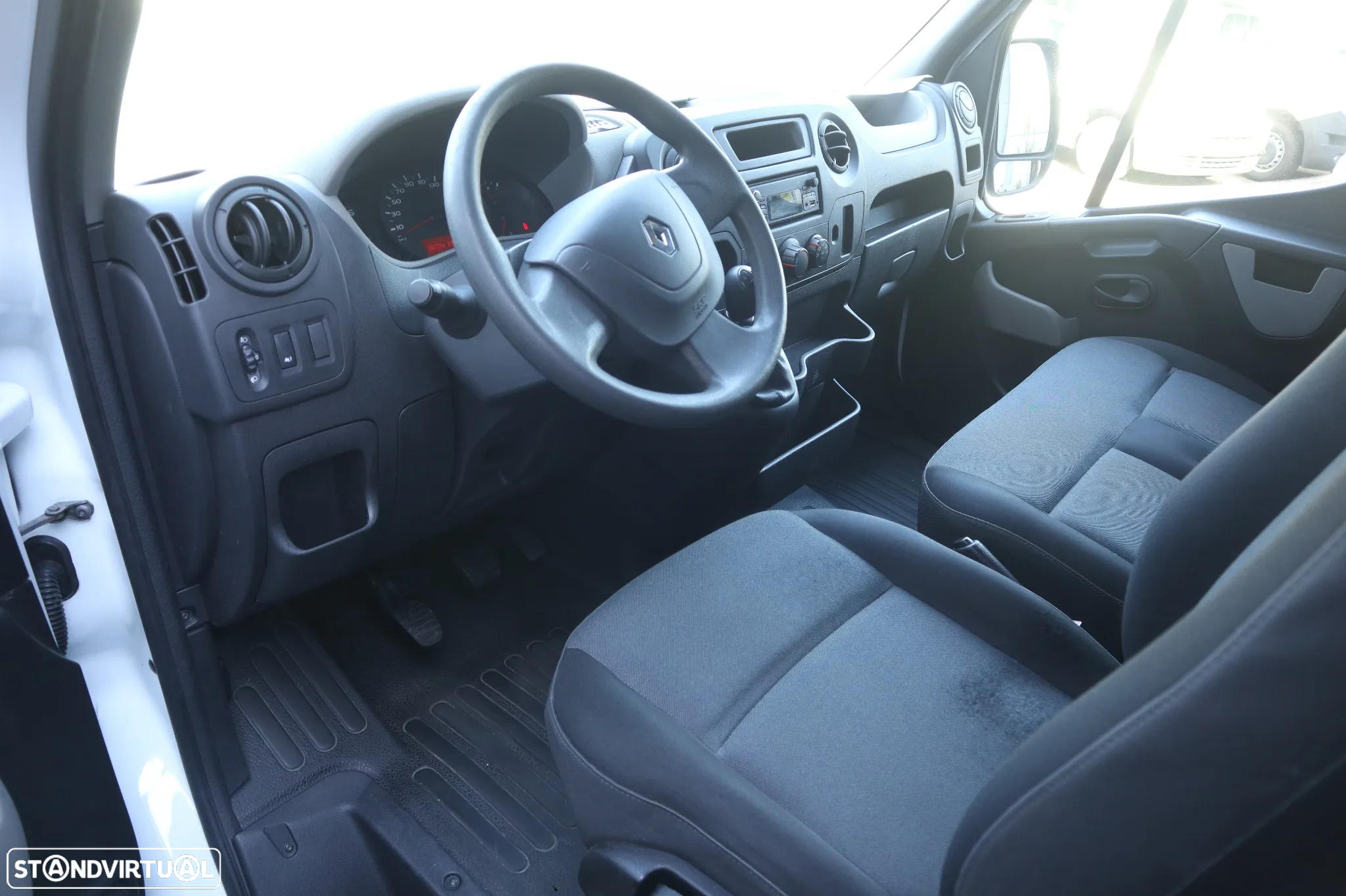 Renault Master 2.3 dCi 110 L2H2 - 8